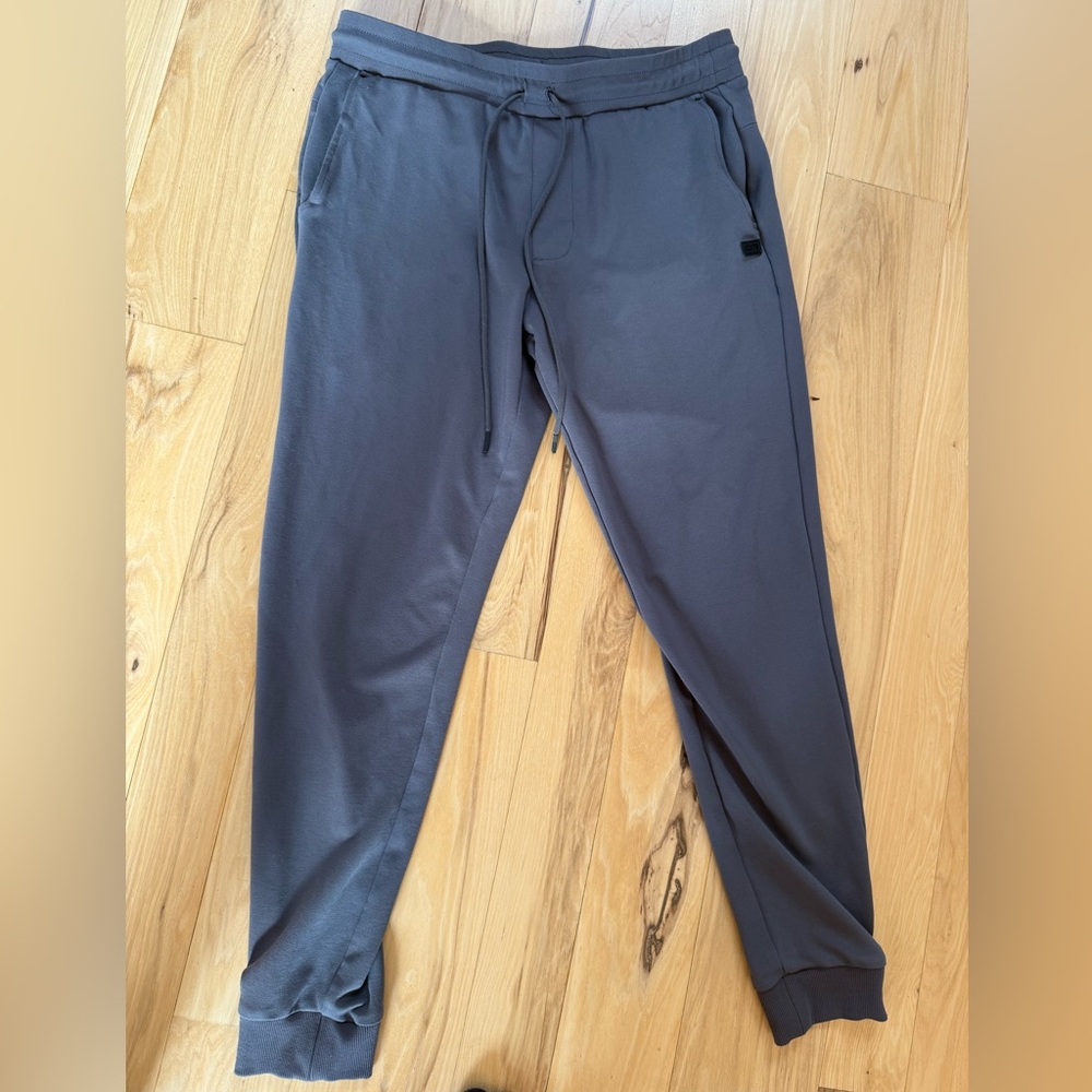 Cuts Clothing Men's Charcoal Jogger Pants, Size Medium